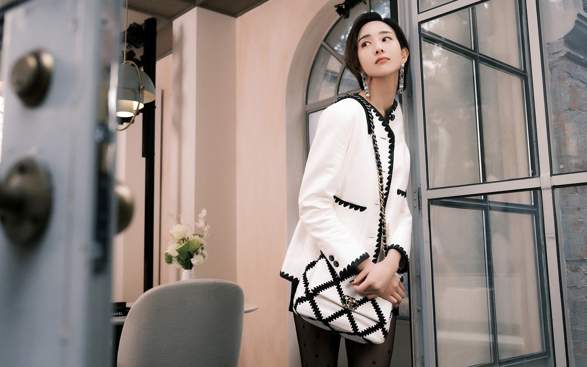 开云网页版登录入口-_骑行达人挑战赛：城市与自然的极速碰撞_，骑行比赛视频