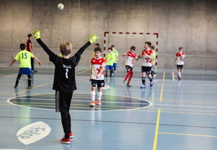 KAIYUNAPP-四国蝶泳转身用时差距仅0.07秒，蝶泳转身动作